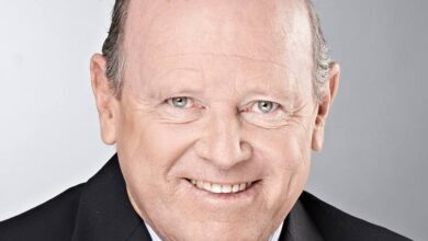Tourism-Needs-More-Than-IMF-Led-Program-Alain-St.-Ange-TRAVELINDEX.jpg